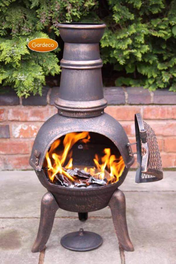 Granada medium cast iron chimenea - Glowing Flames